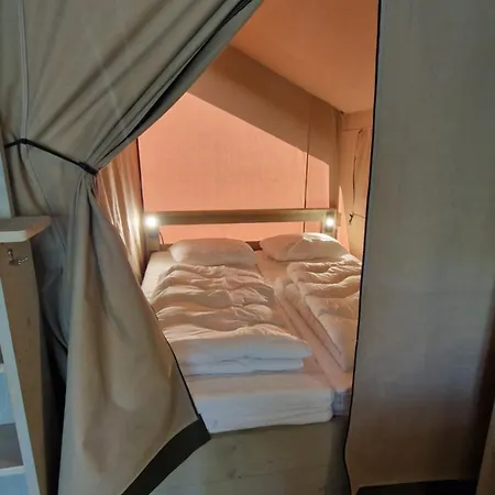 Premium Campsite Grues